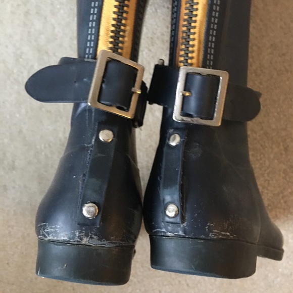 Steve Madden navy blue yellow zipper rain boots - Picture 3 of 8